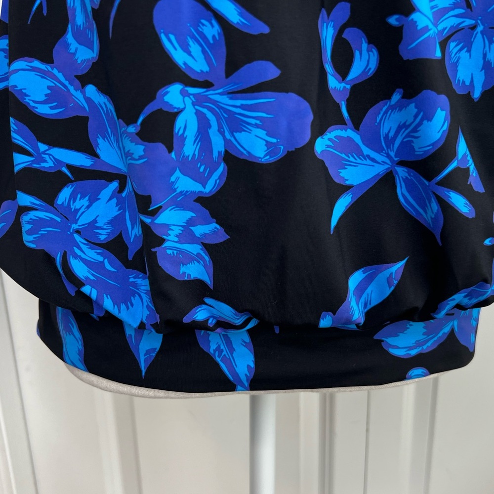 Lands’ End Blue Black Floral Blouson Racerback Tankini Swimsuit Top 8 Shelf Bra - Picture 4 of 12